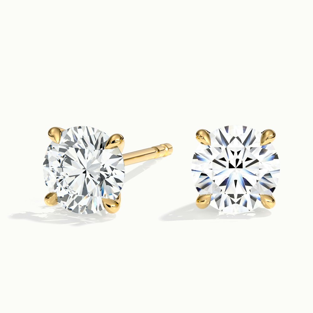 Round 2.00 tcw 4 Claw Diamond Earrings